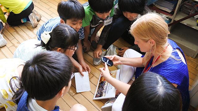 【江東区立八名川小学校】ポケトークを提供